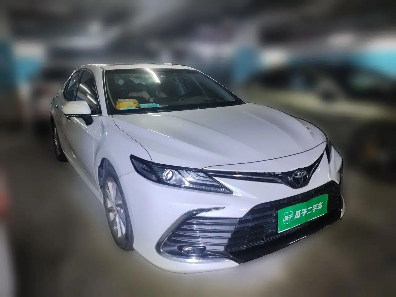 Toyota Camry 2021 2.0G Luxury Edition — миниатюра 3