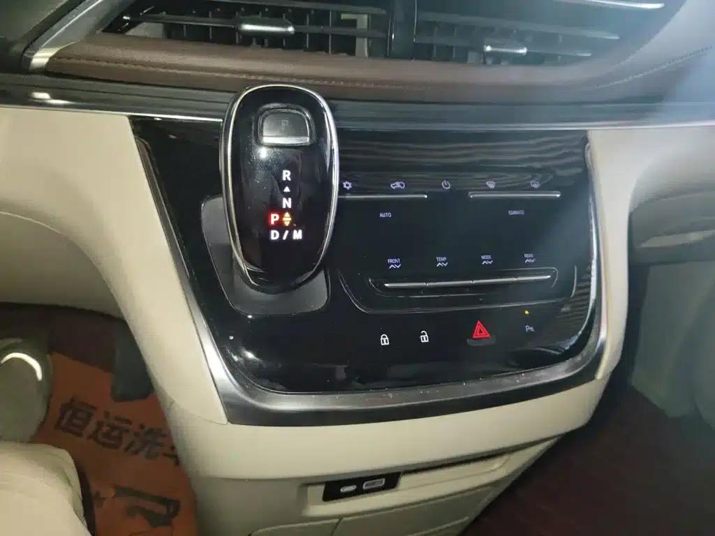 Buick GL8 2021 Land Business Class 652T Luxury — миниатюра 10