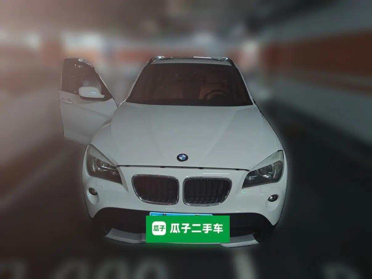 BMW X1 2012 sDrive18i Luxury Model — миниатюра 2
