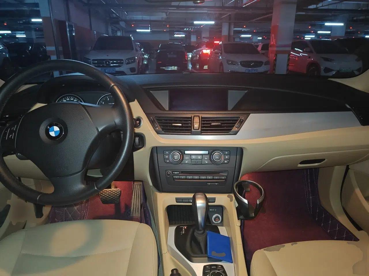 BMW X1 2012 sDrive18i Luxury Model — миниатюра 9