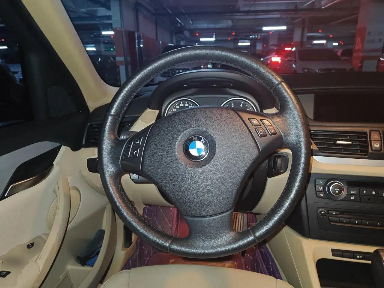 BMW X1 2012 sDrive18i Luxury Model — миниатюра 10