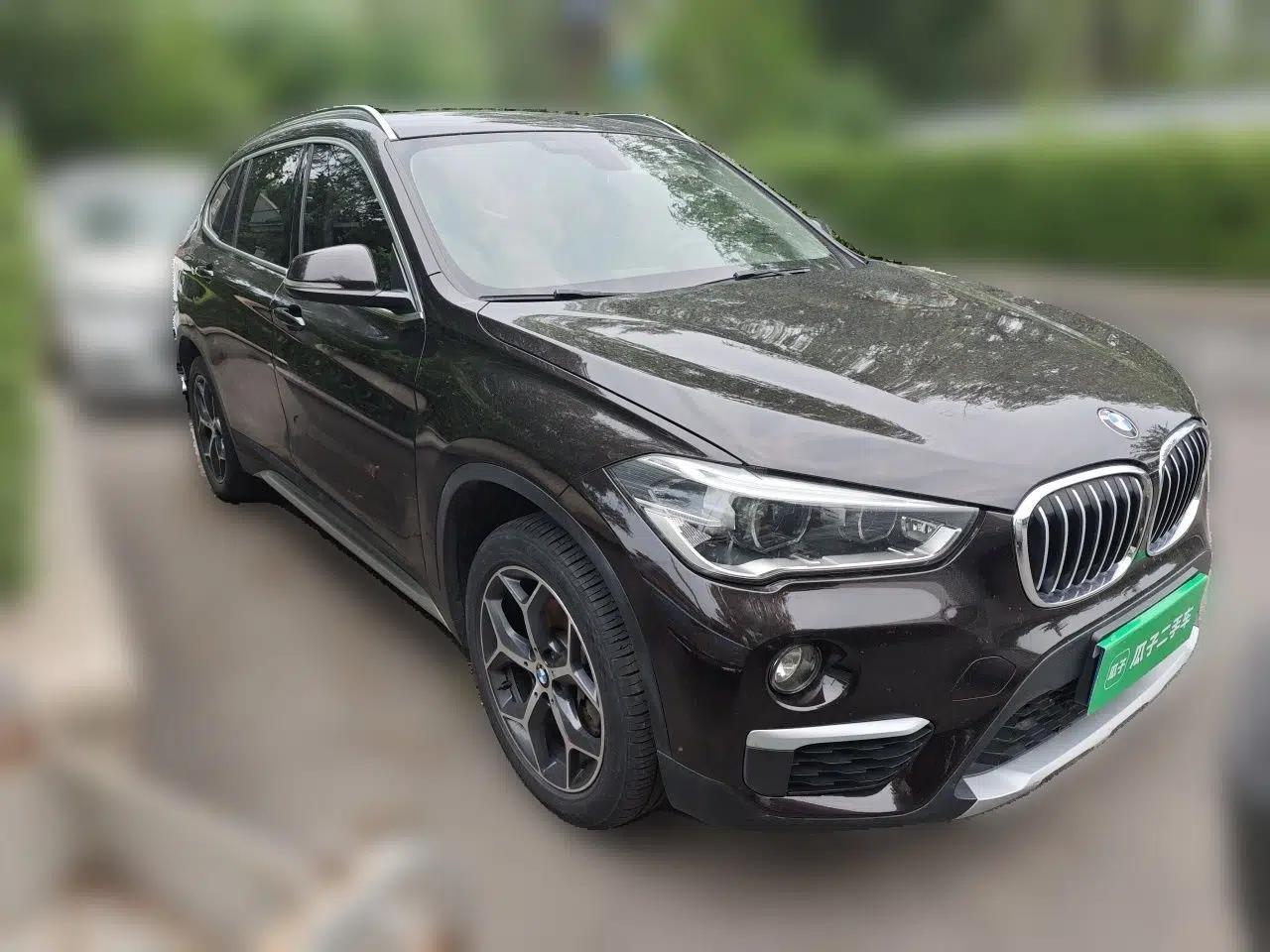 BMW X1 2018 sDrive18Li Luxury Model — миниатюра 3