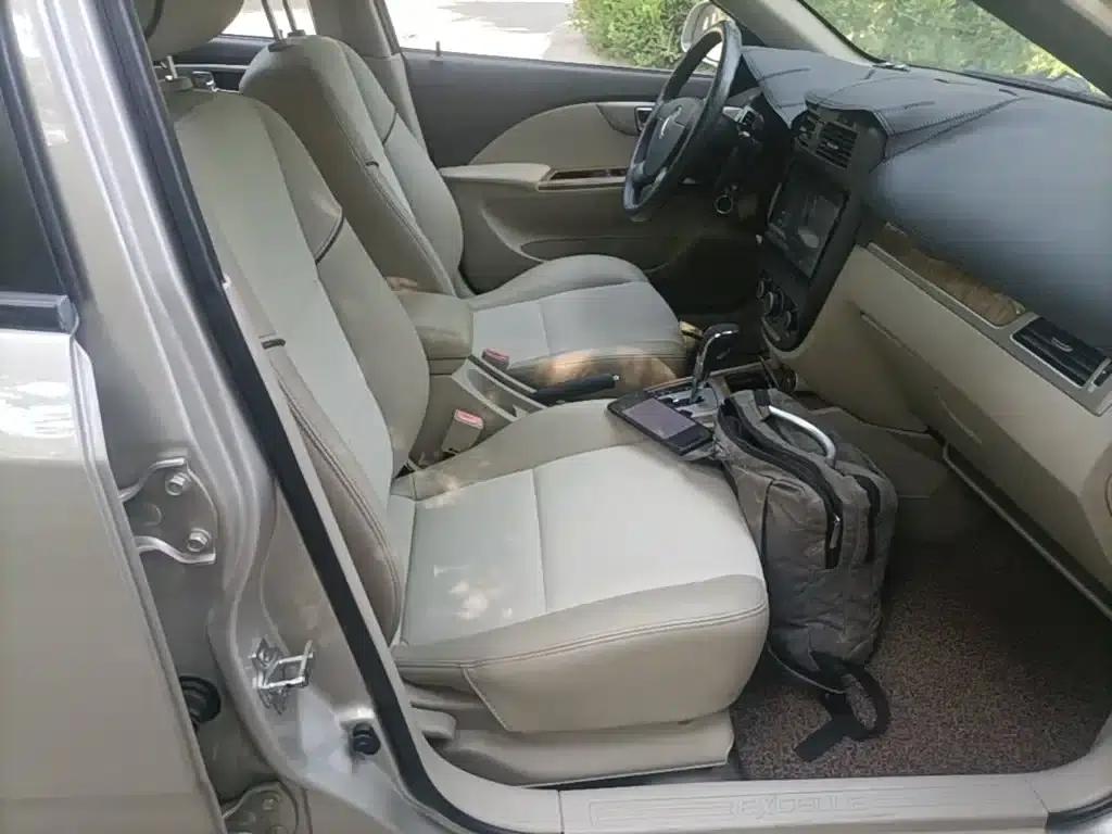 Buick Excelle 2015 1.5L Automatic Classic — миниатюра 25