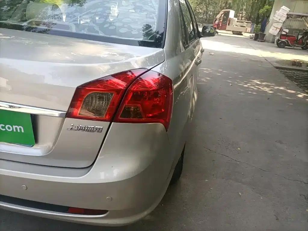 Buick Excelle 2015 1.5L Automatic Classic — миниатюра 8