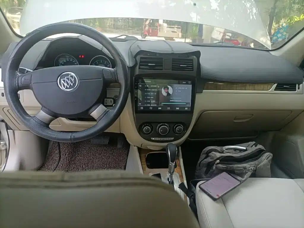 Buick Excelle 2015 1.5L Automatic Classic — миниатюра 10