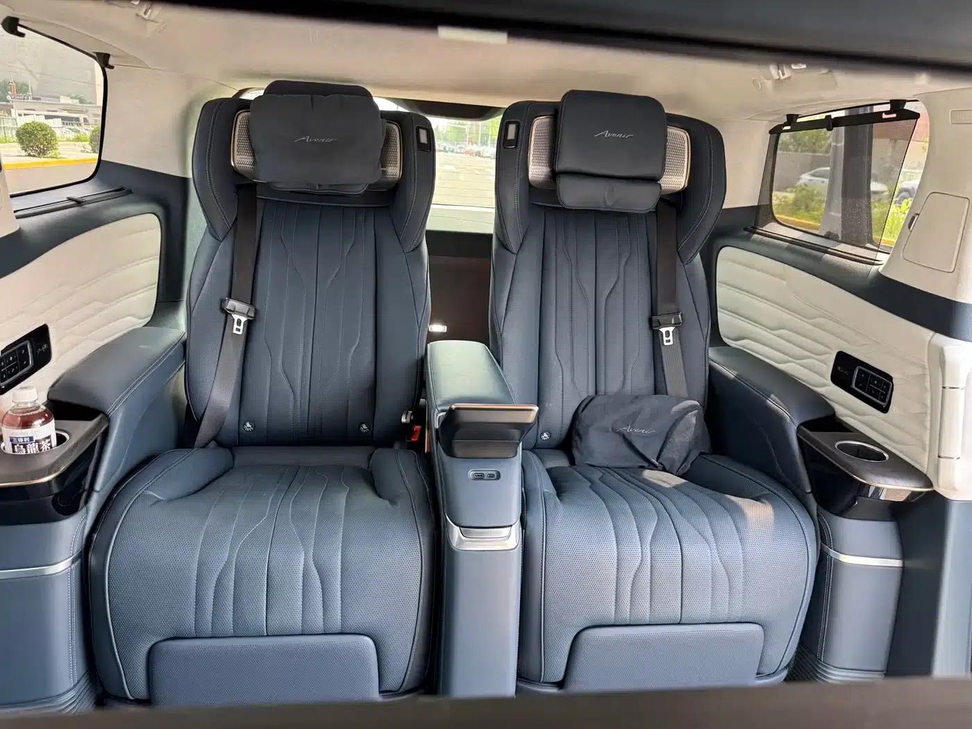 Century 2023 2.0T Four-Seat Private Edition — миниатюра 25