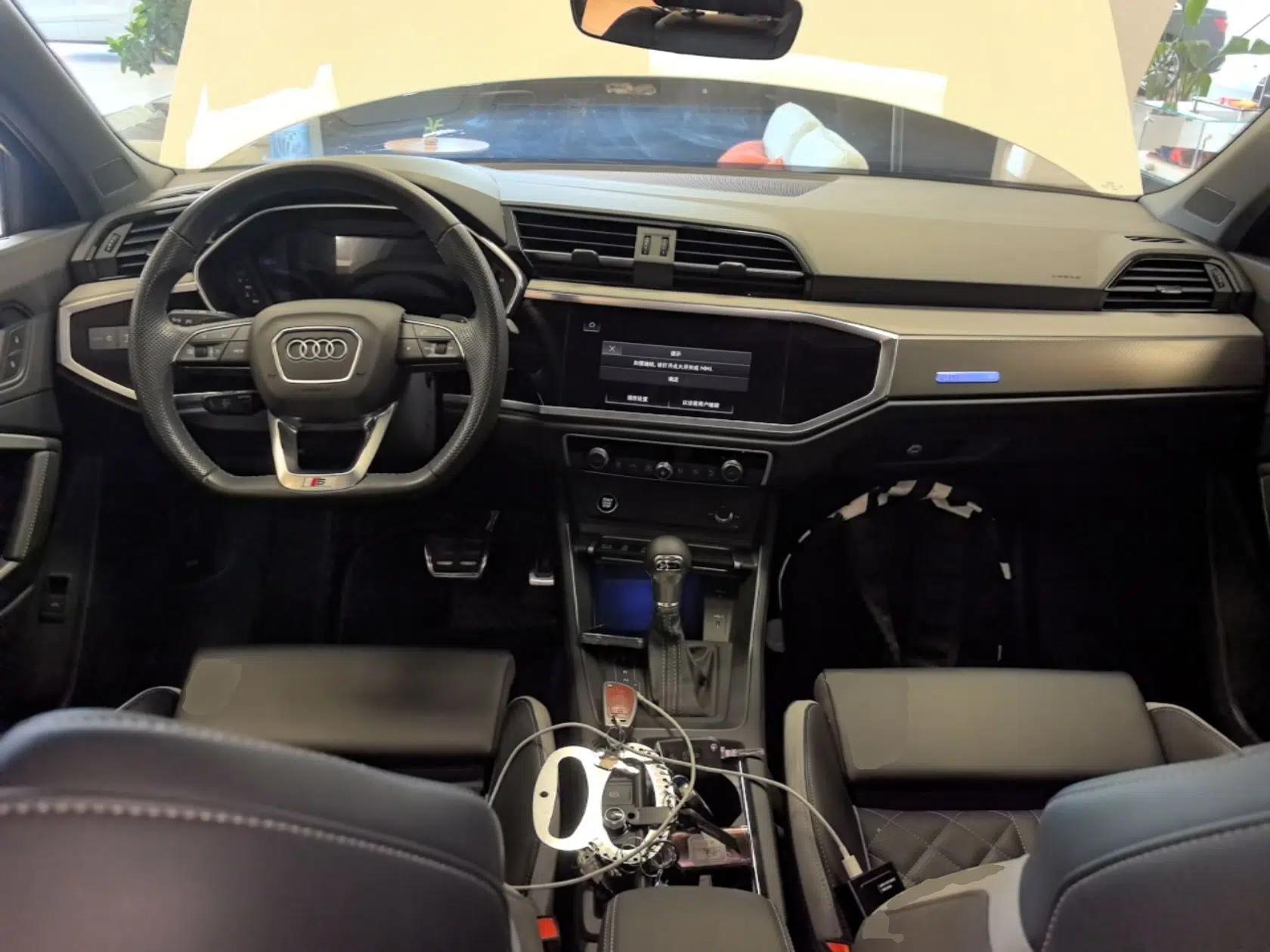 Audi Q3 Sportback 2024 40 TFSI Fashion Version — миниатюра 12