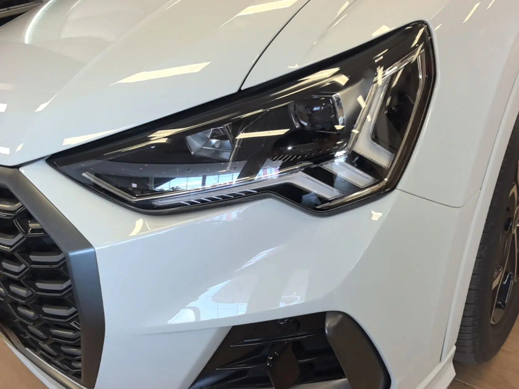 Audi Q3 Sportback 2024 40 TFSI Fashion Version — миниатюра 8
