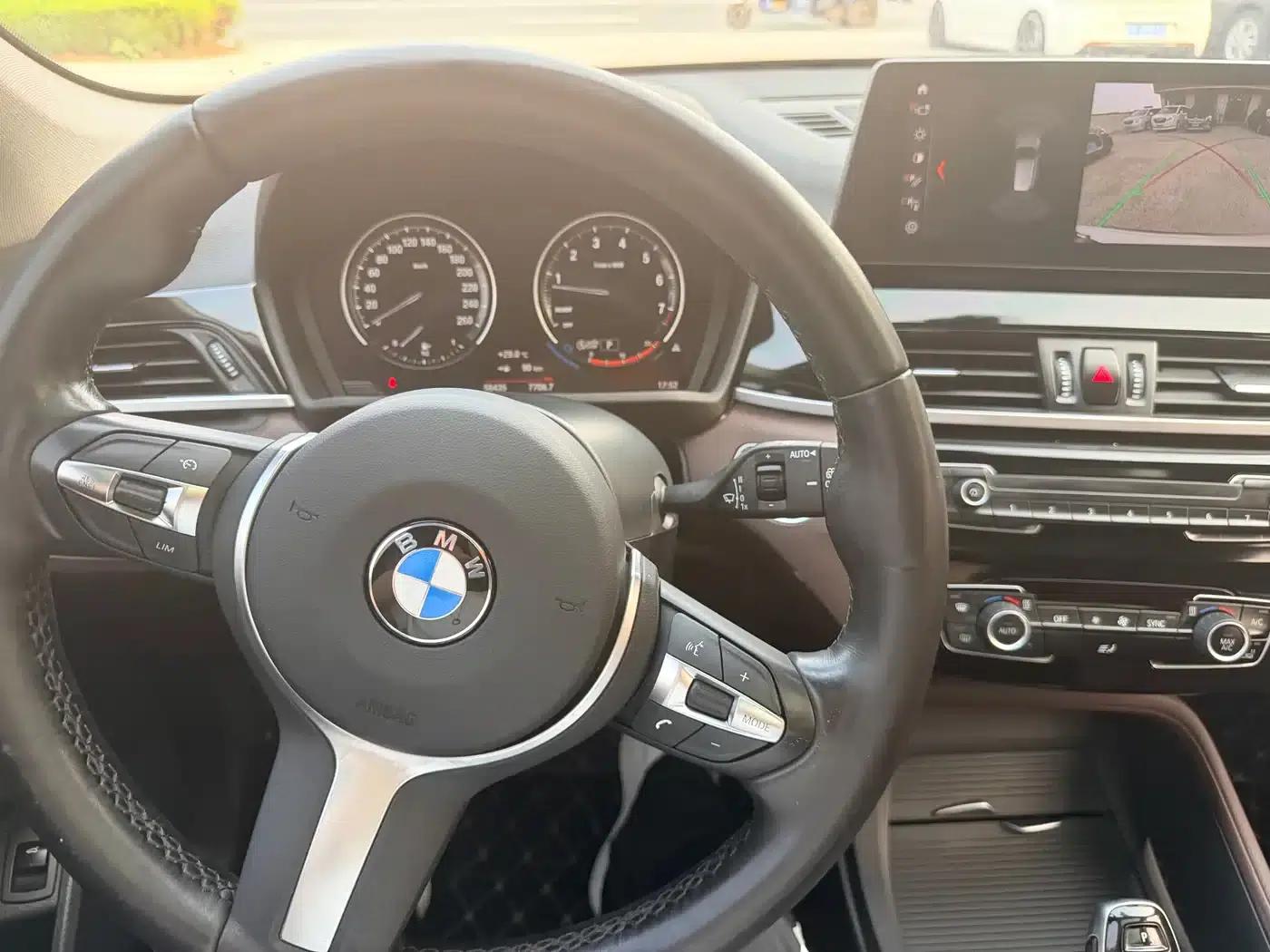 BMW X1 2022 sDrive25Li Leading Edition — миниатюра 6