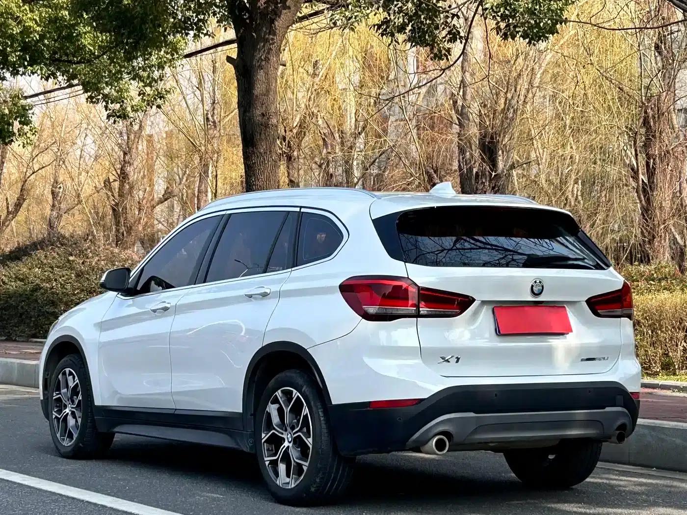 BMW X1 2020 sDrive25Li Leading Edition — миниатюра 5