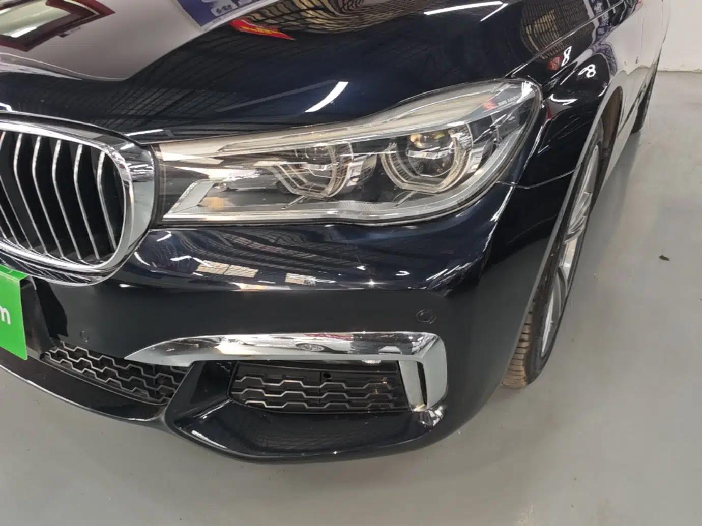 BMW 7 Series 2018 730Li Luxury Edition M Sport Package — миниатюра 8