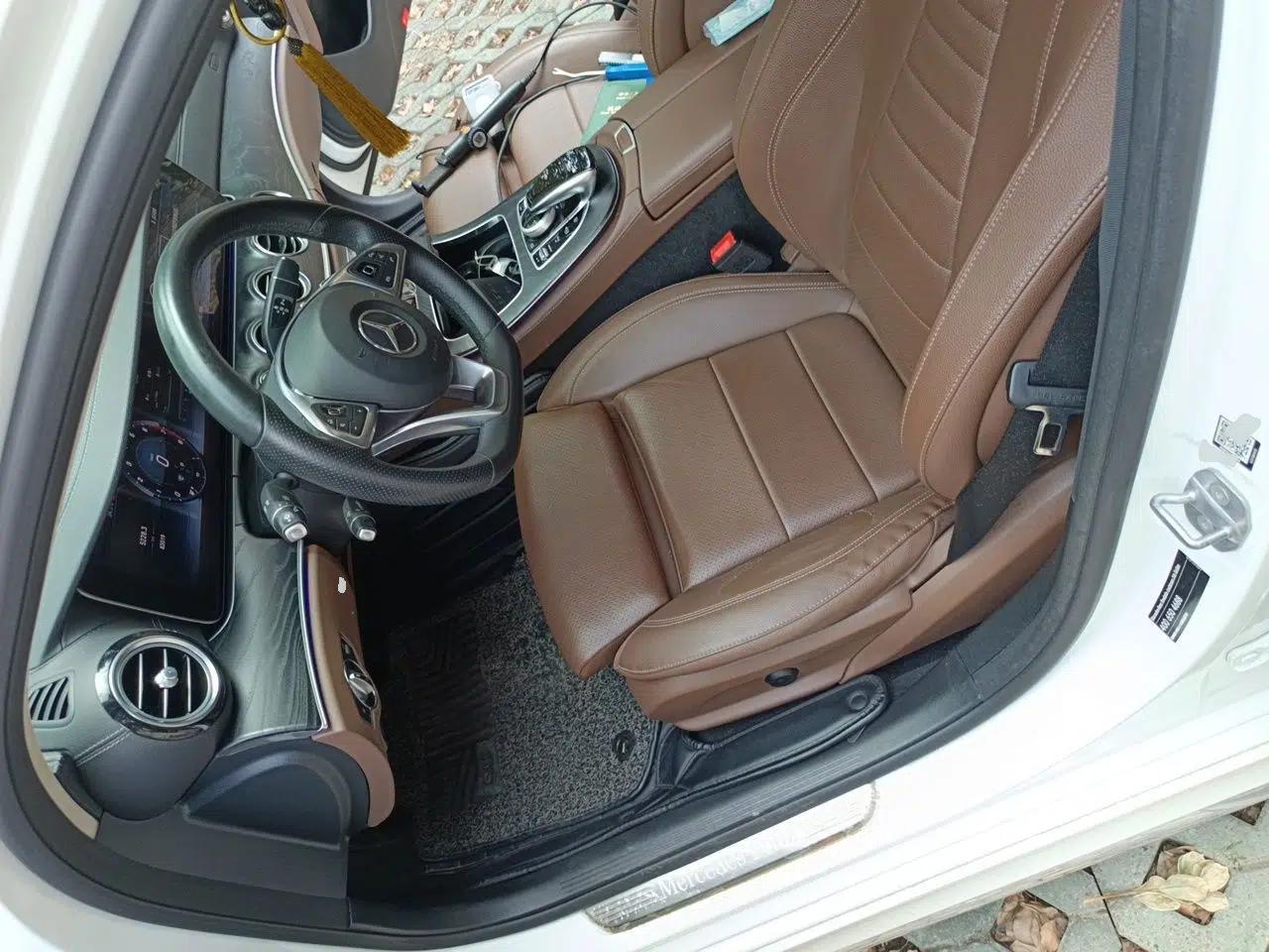 Mercedes-Benz E-Class 2018 Facelift E 200 L Sport Edition — миниатюра 15