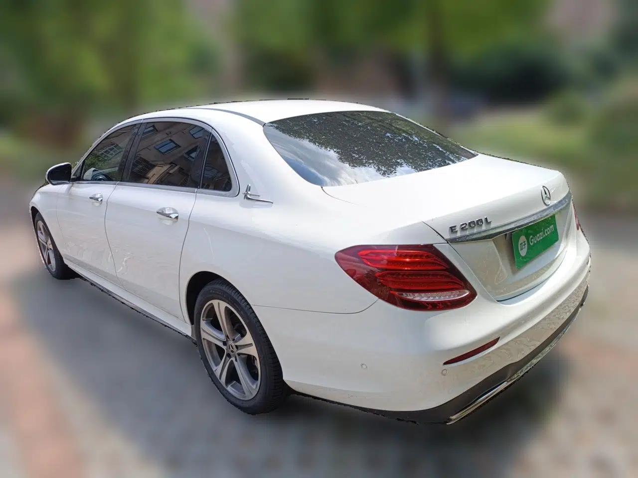 Mercedes-Benz E-Class 2018 Facelift E 200 L Sport Edition — миниатюра 4