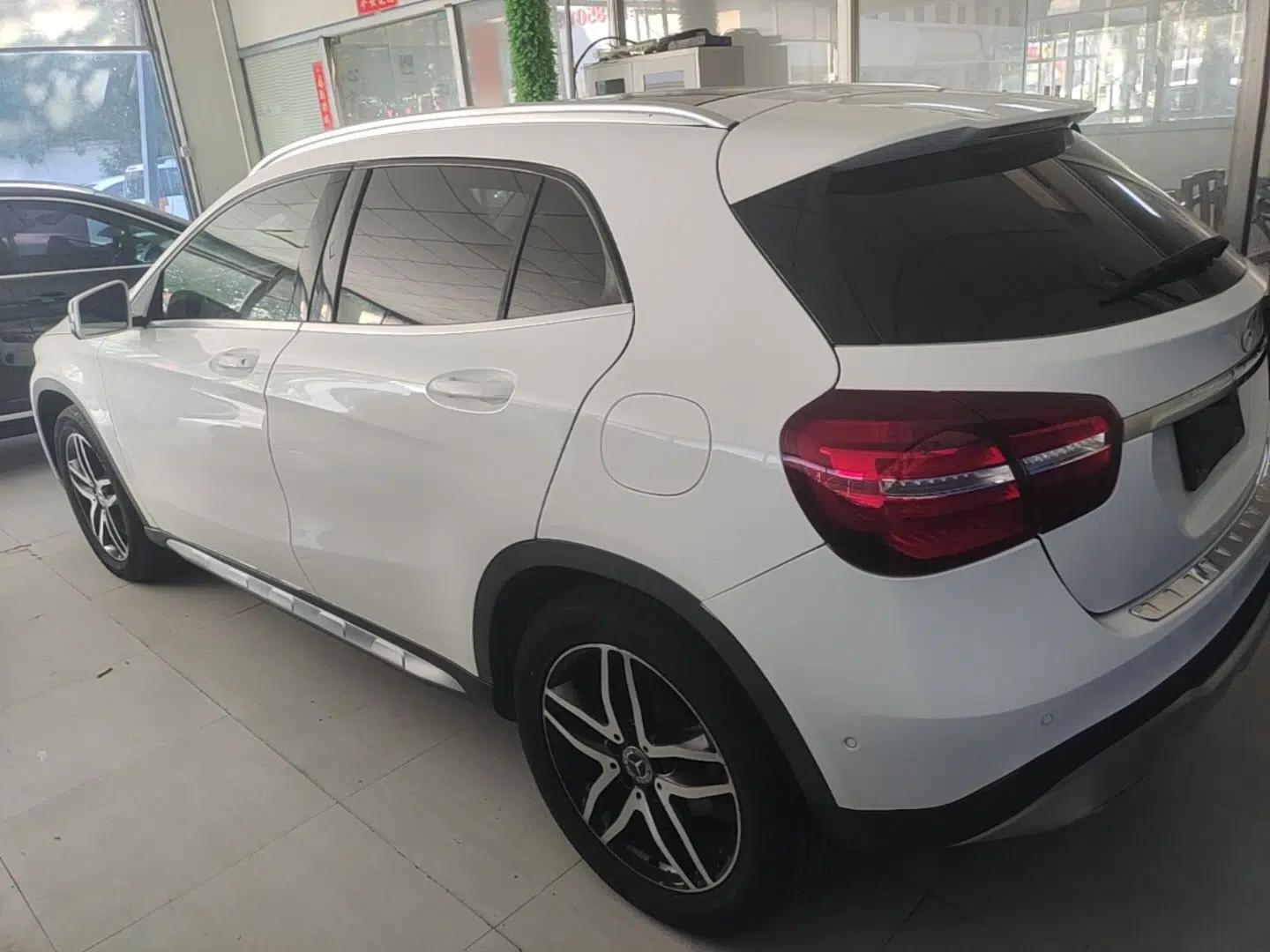 Mercedes-Benz GLA 2017 GLA 200 Fashion Model — миниатюра 4