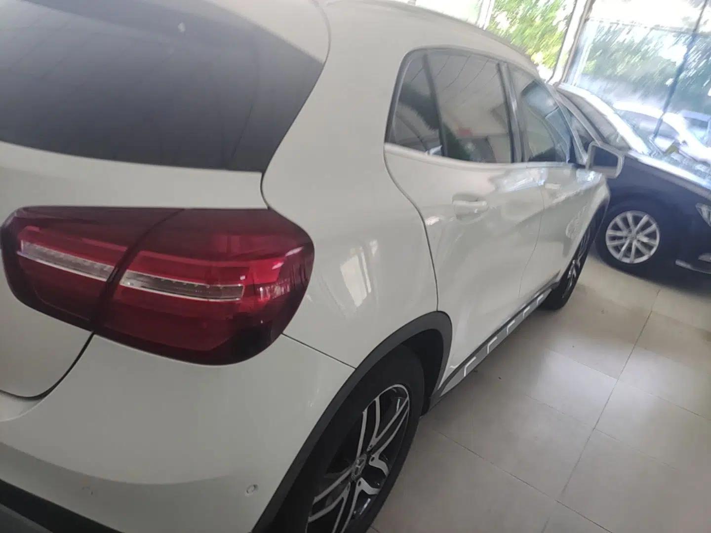 Mercedes-Benz GLA 2017 GLA 200 Fashion Model — миниатюра 6