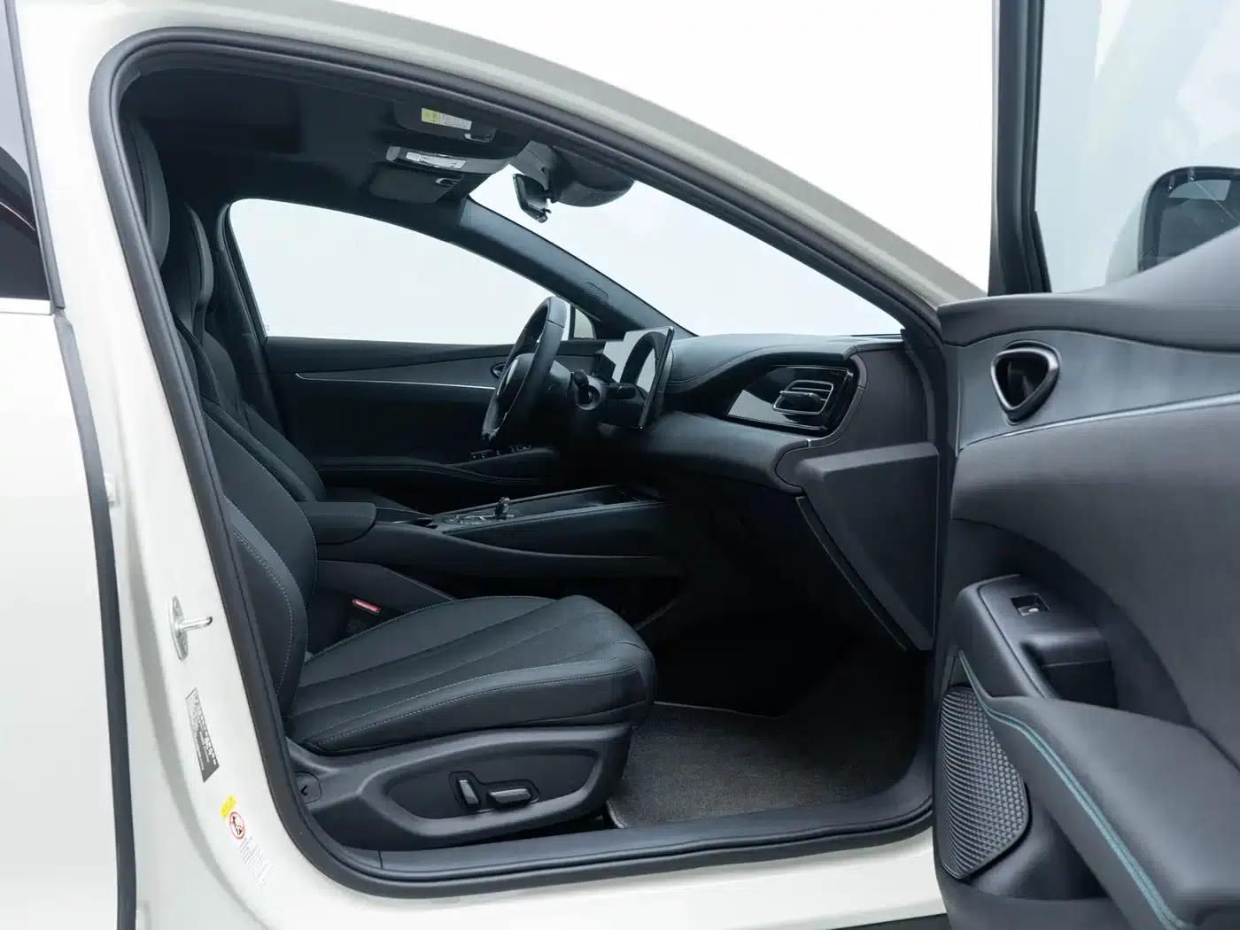 Seal 06 2024 DM-i 120KM Premium Edition — миниатюра 17