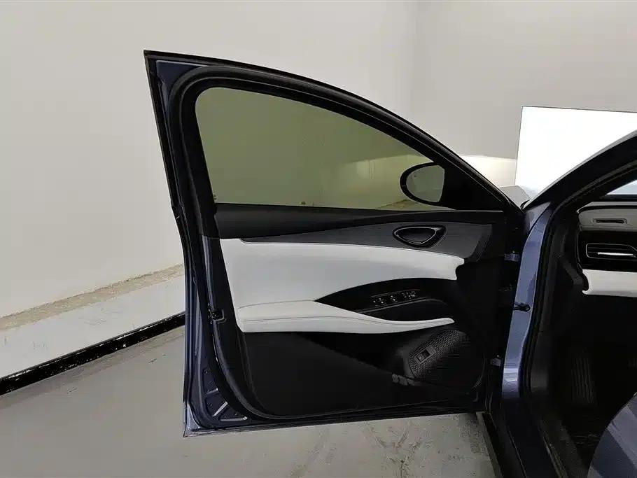 Seal 06 2025 DM-i Intelligent Driving Edition 80KM Luxury Model — миниатюра 7