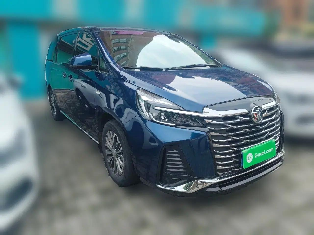 Buick GL8 2023 Land Executive Class Smart Enjoyment Model — миниатюра 3