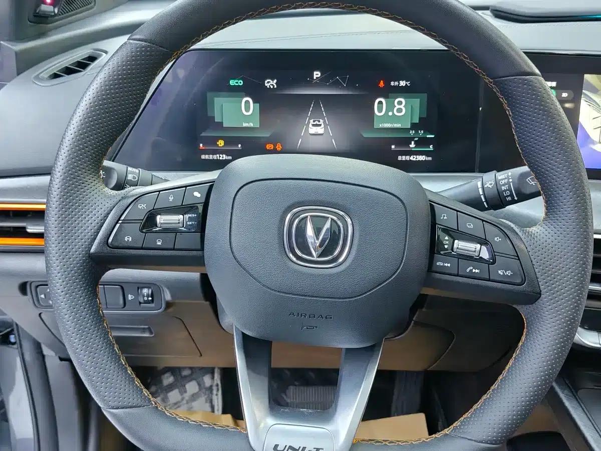 Changan UNI-T 2022 1.5T Sport Premium Edition — миниатюра 14