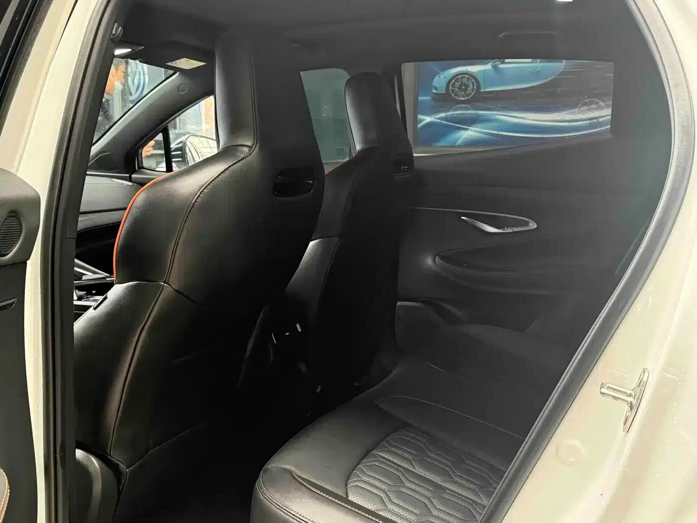 Changan UNI-T 2022 1.5T Premium Edition — миниатюра 5