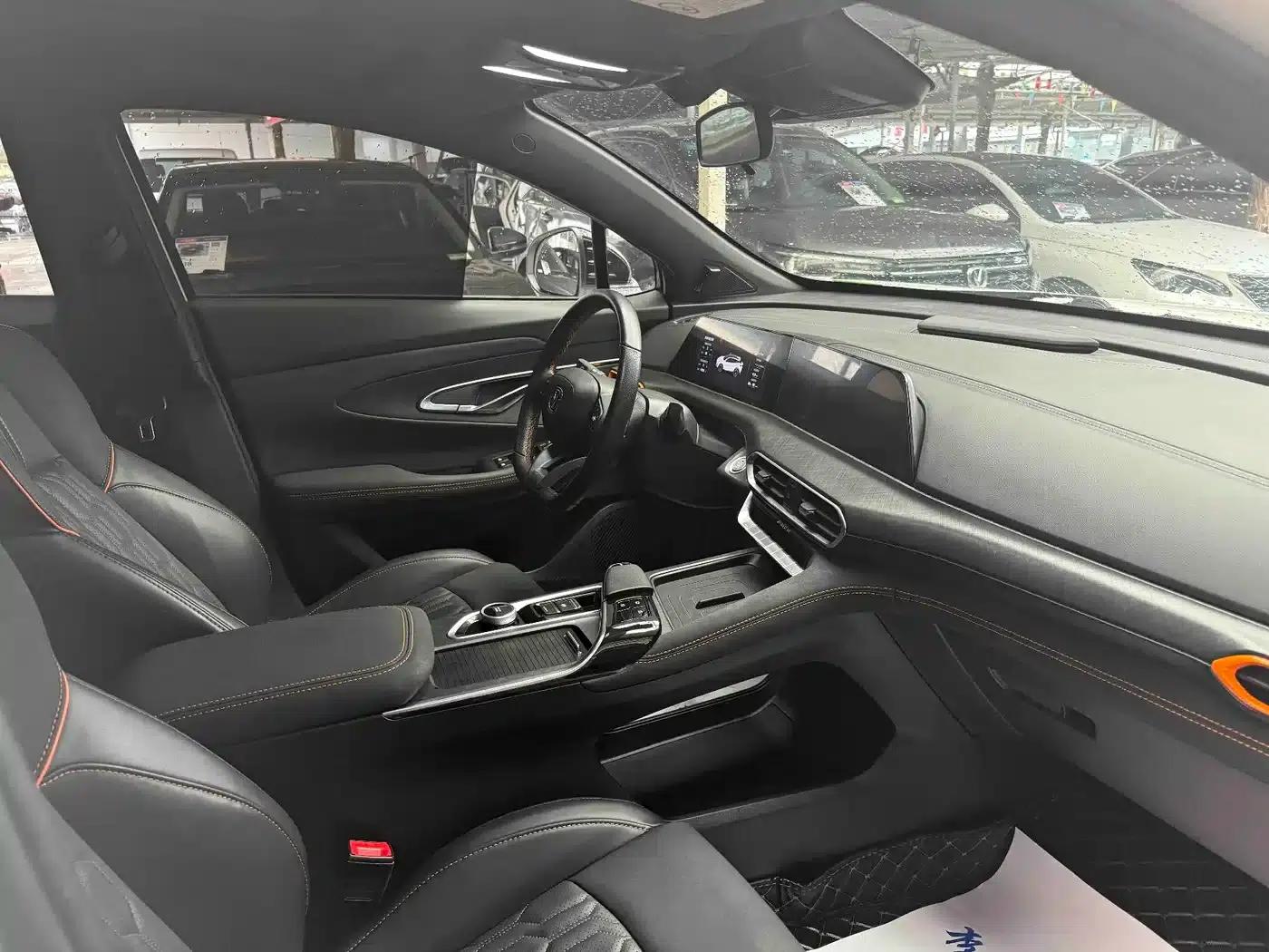 Changan UNI-T 2022 1.5T Premium Edition — миниатюра 7