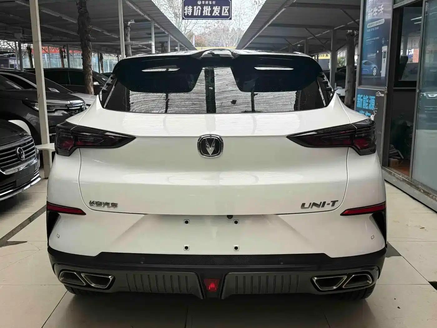 Changan UNI-T 2022 1.5T Premium Edition — миниатюра 9