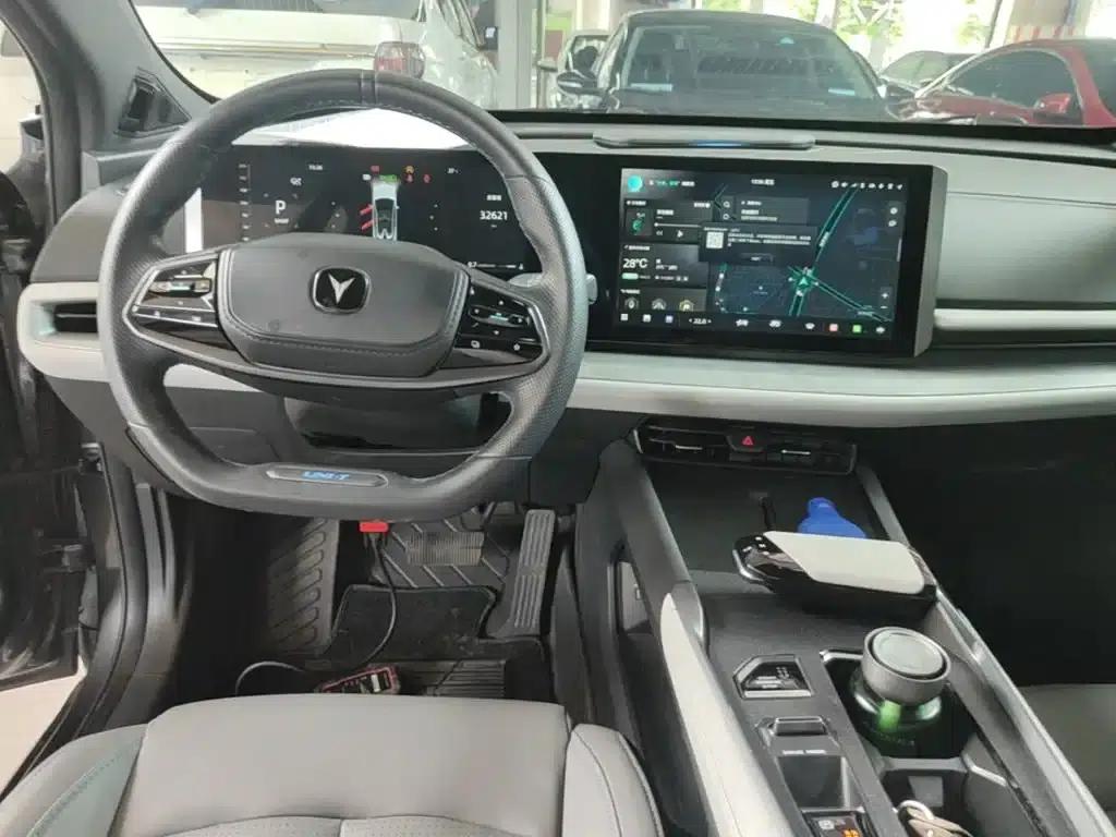 Changan UNI-T 2023 Second Generation 1.5T Premium Edition — миниатюра 10