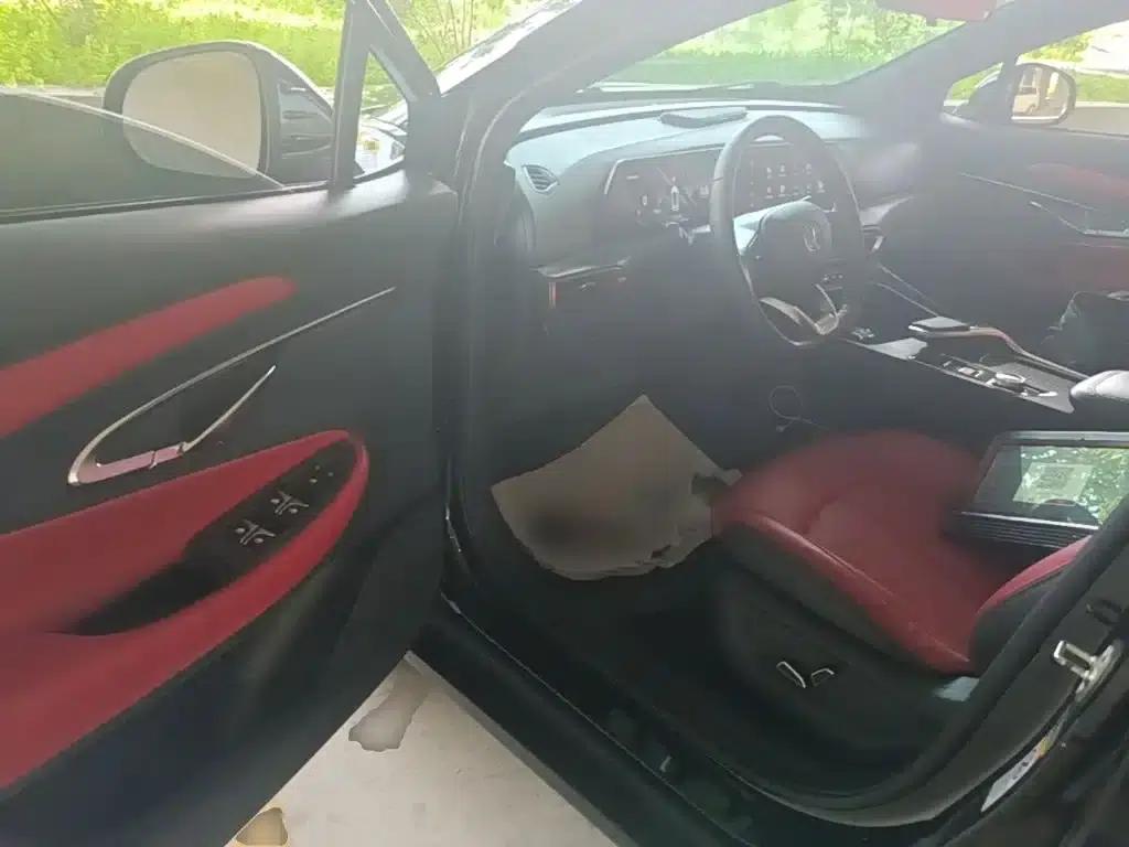 Changan UNI-T 2020 1.5T Premium Edition — миниатюра 16