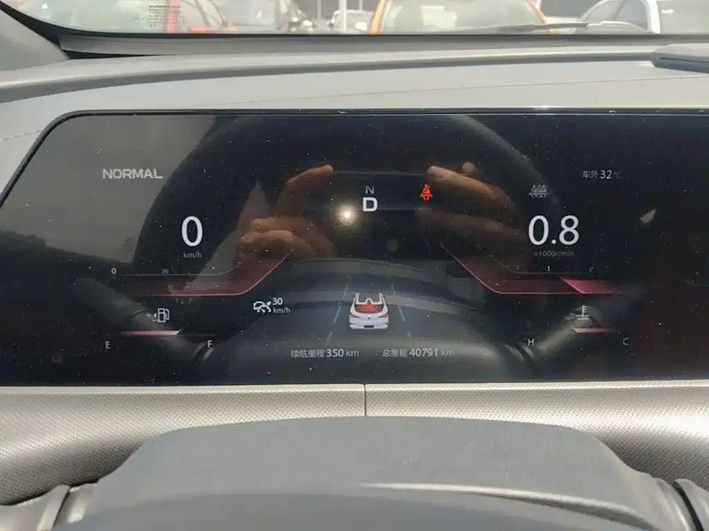 Changan UNI-T 2020 1.5T Premium Edition — миниатюра 12