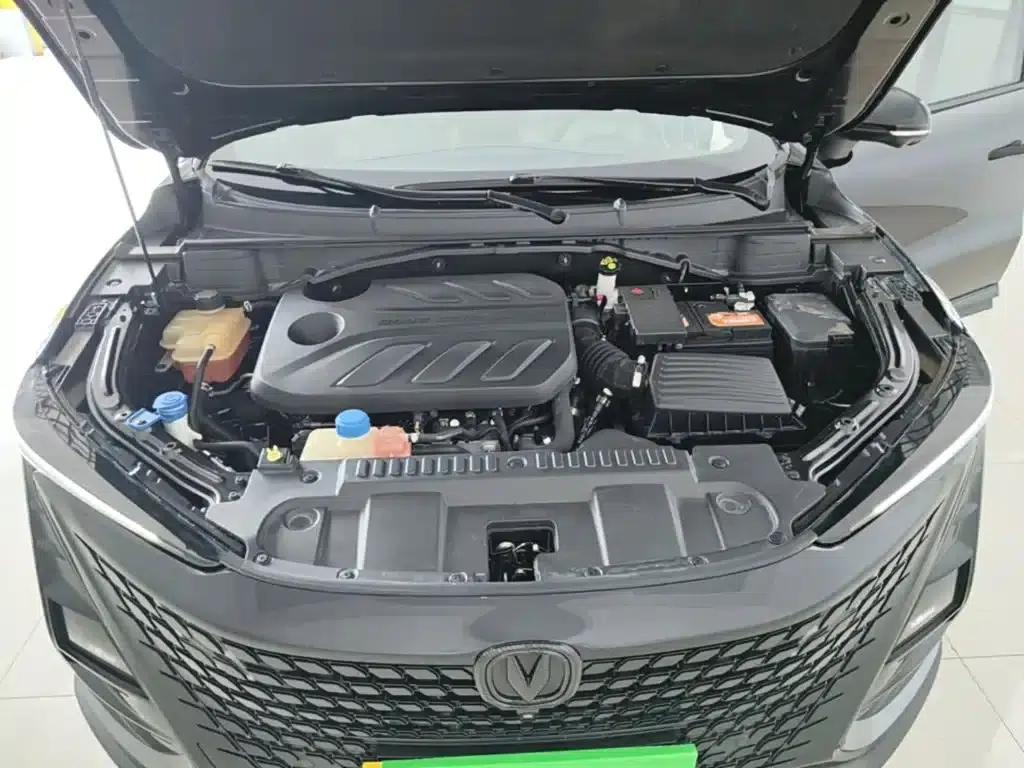 Changan UNI-T 2022 1.5T Premium Edition — миниатюра 20