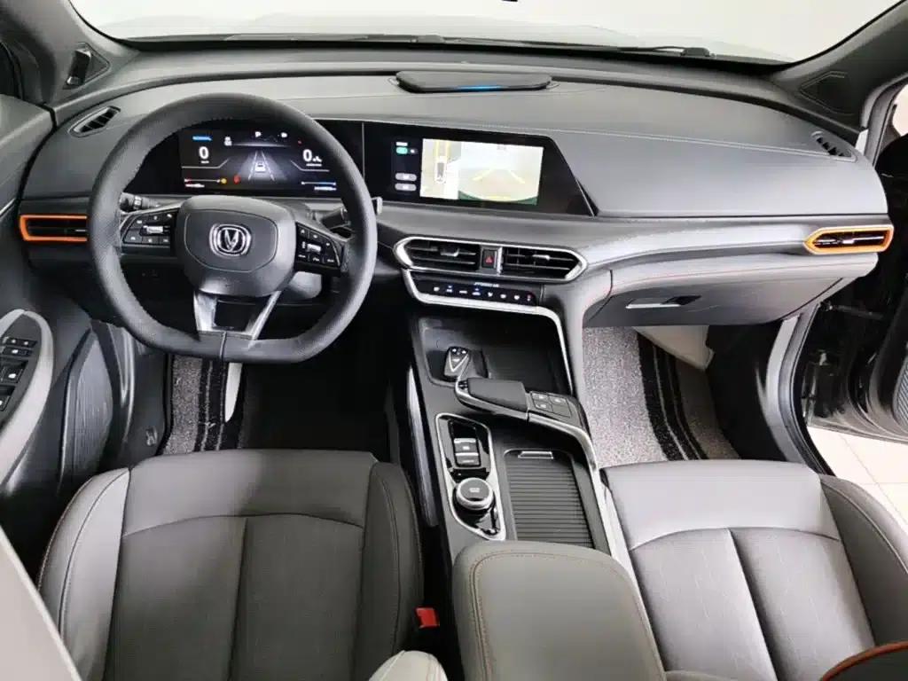 Changan UNI-T 2022 1.5T Premium Edition — миниатюра 10