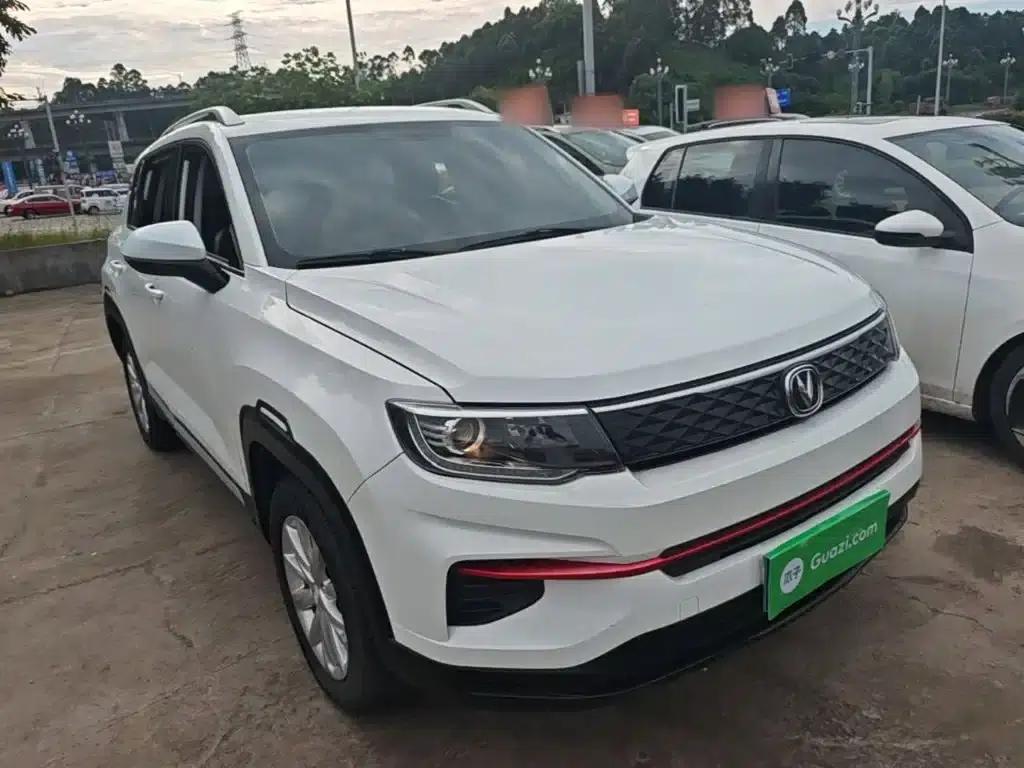 Changan CS35PLUS 2021 Glory Million Edition 1.6L CVT Elite Edition — миниатюра 4