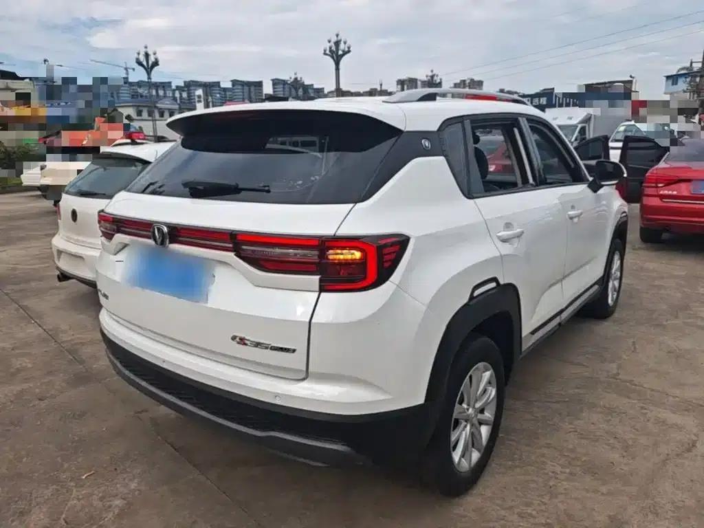 Changan CS35PLUS 2021 Glory Million Edition 1.6L CVT Elite Edition — миниатюра 7
