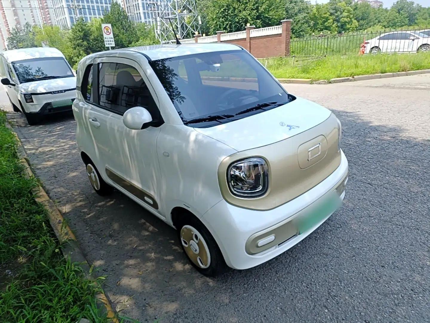Bestune Pony 2025 222km Range Agile Horse — миниатюра 3
