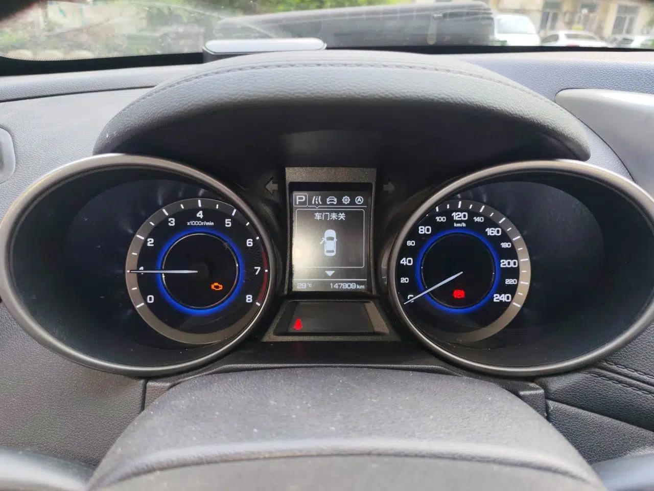 CHANGAN CS35 2017 1.6L Automatic Luxury Model — миниатюра 11