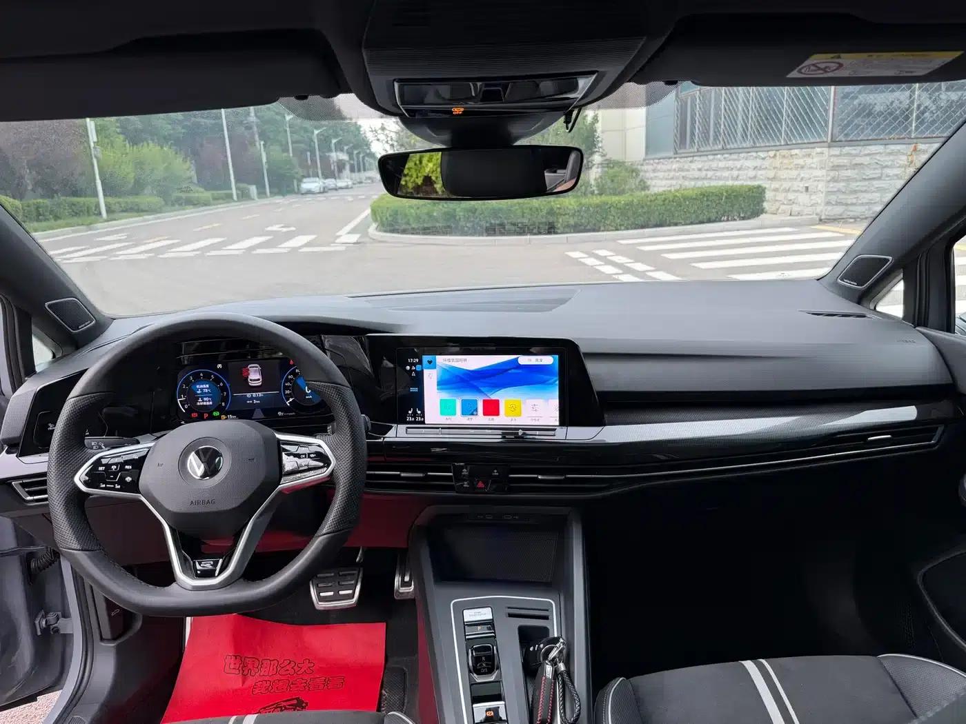 2021 Golf 280TSI DSG R-Line — миниатюра 13