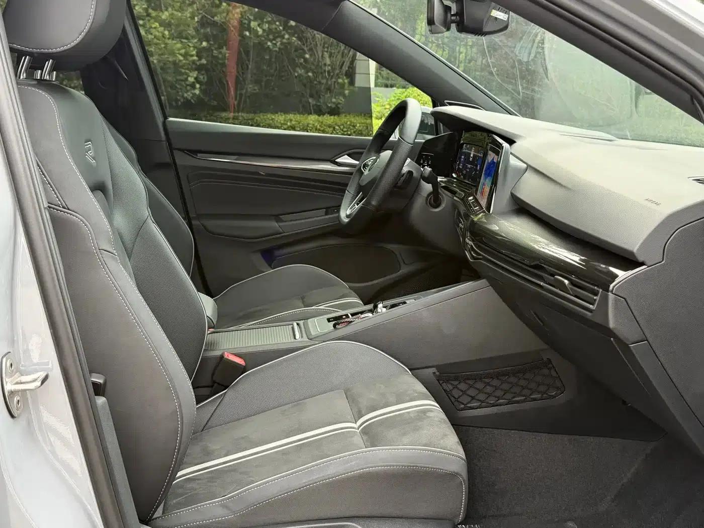 2021 Golf 280TSI DSG R-Line — миниатюра 21