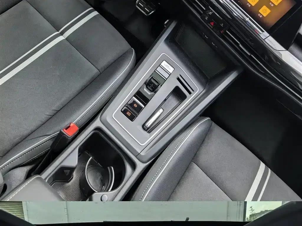 2021 Golf 280TSI DSG R-Line — миниатюра 8