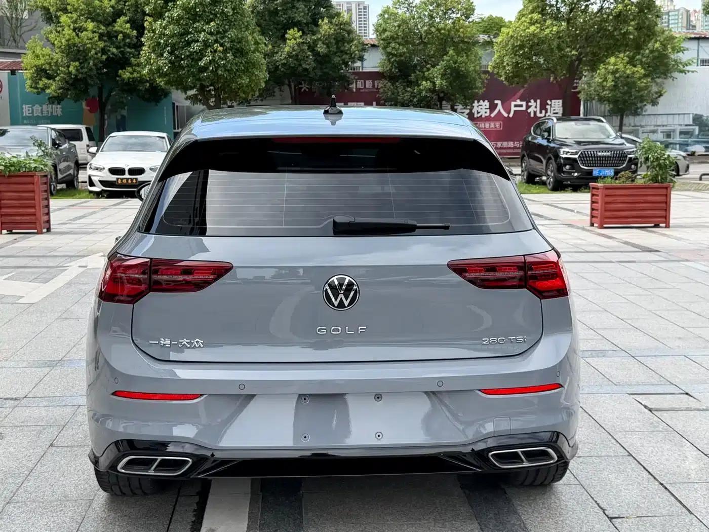 2023 Golf 280TSI DSG R-Line Lite — миниатюра 12