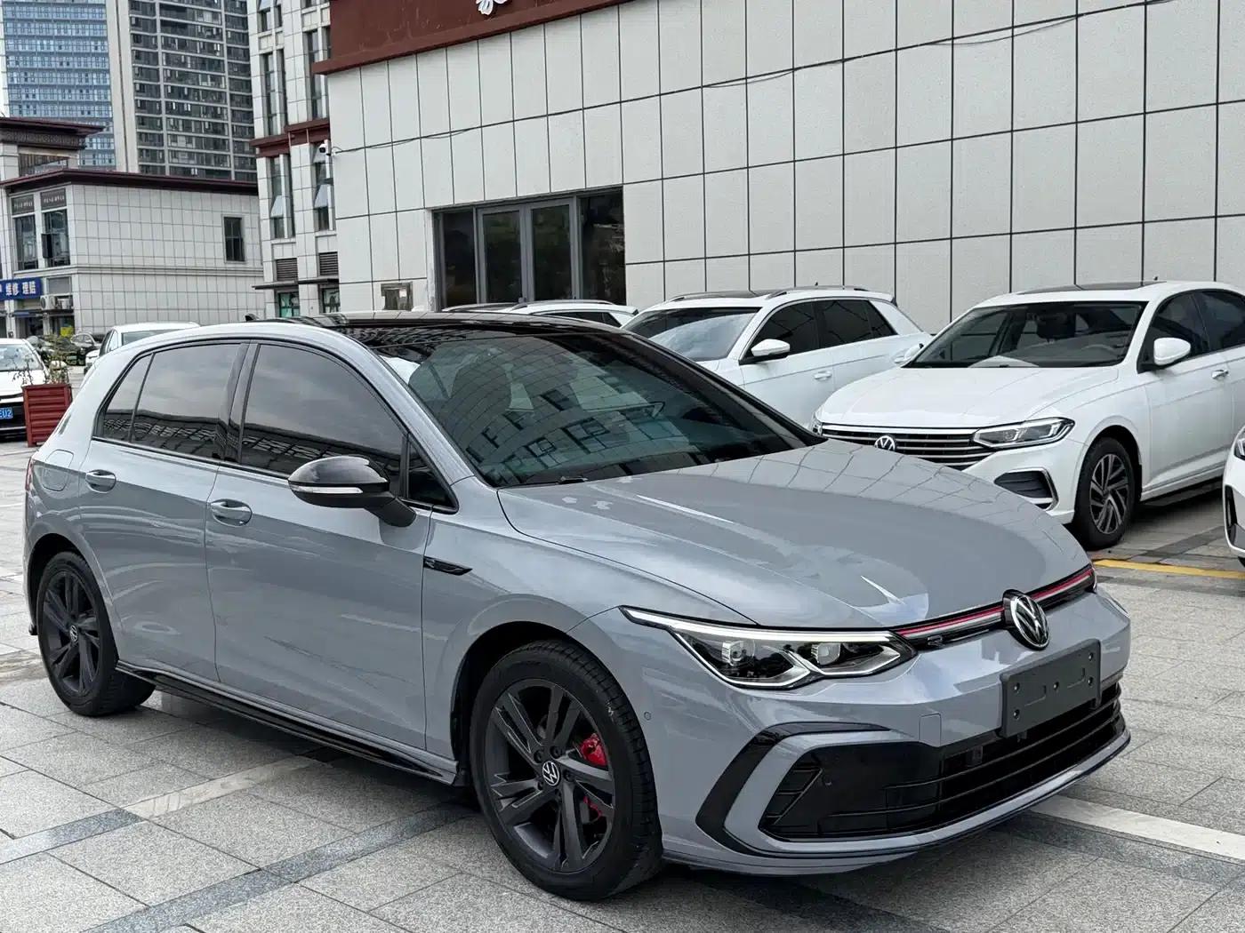 2023 Golf 280TSI DSG R-Line Lite — миниатюра 3