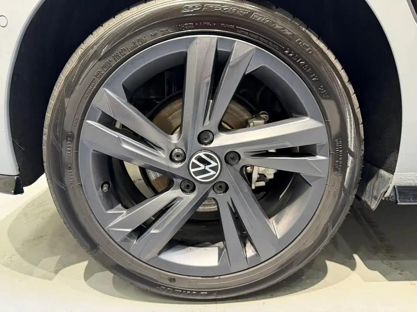 2023 Golf 280TSI DSG R-Line — миниатюра 17