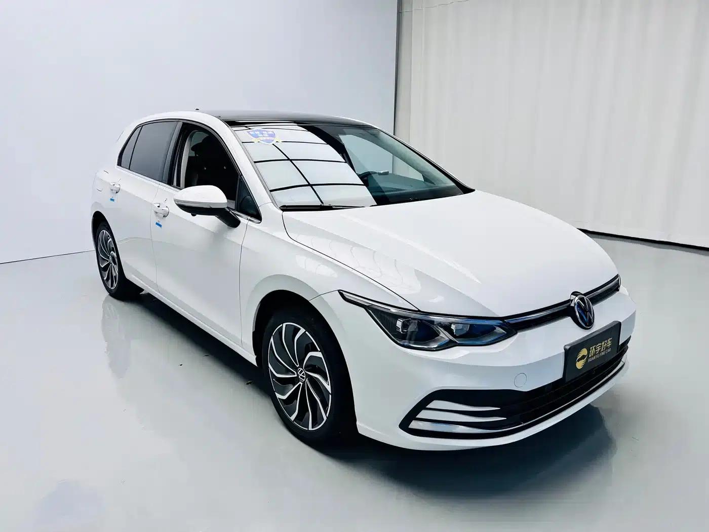 2023 Golf 280TSI DSG Pro — миниатюра 3