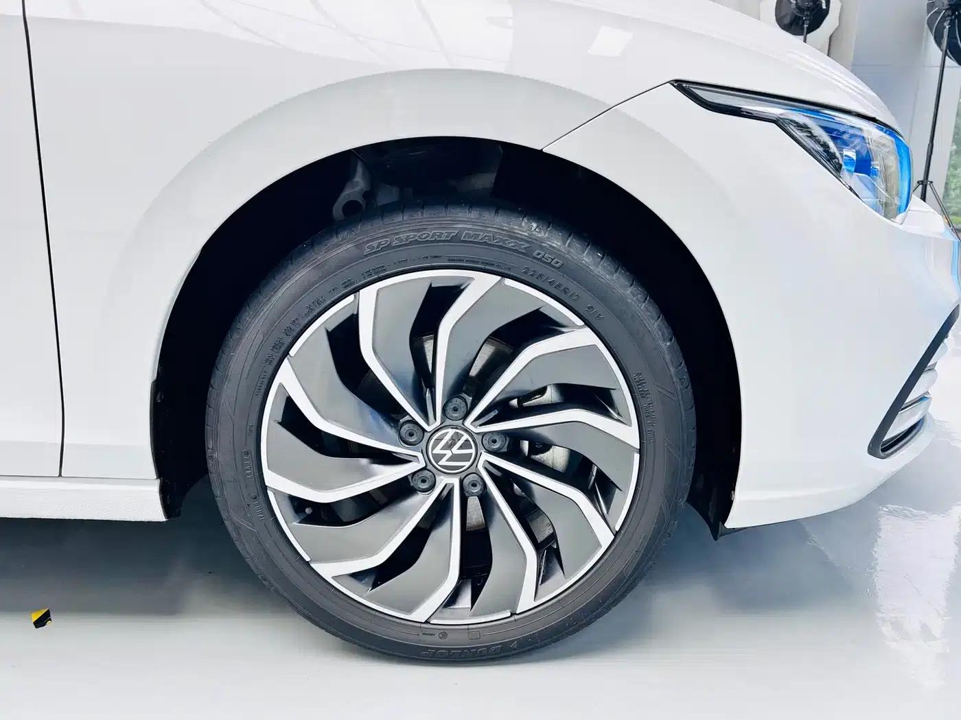 2023 Golf 280TSI DSG Pro — миниатюра 4