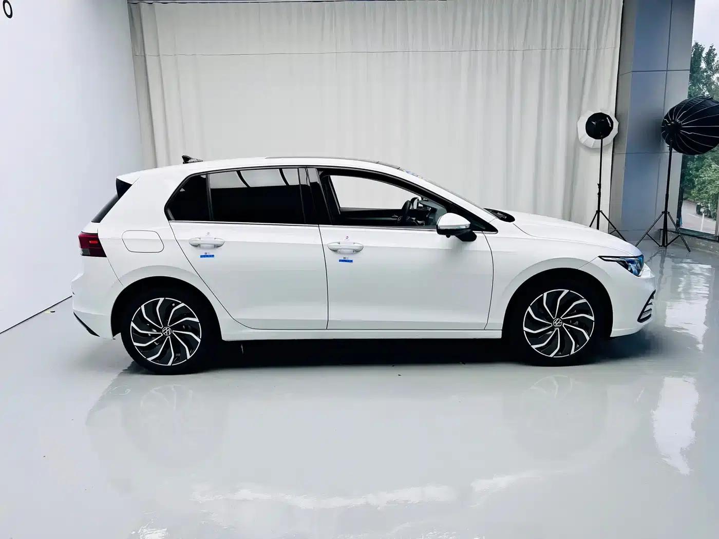 2023 Golf 280TSI DSG Pro — миниатюра 5