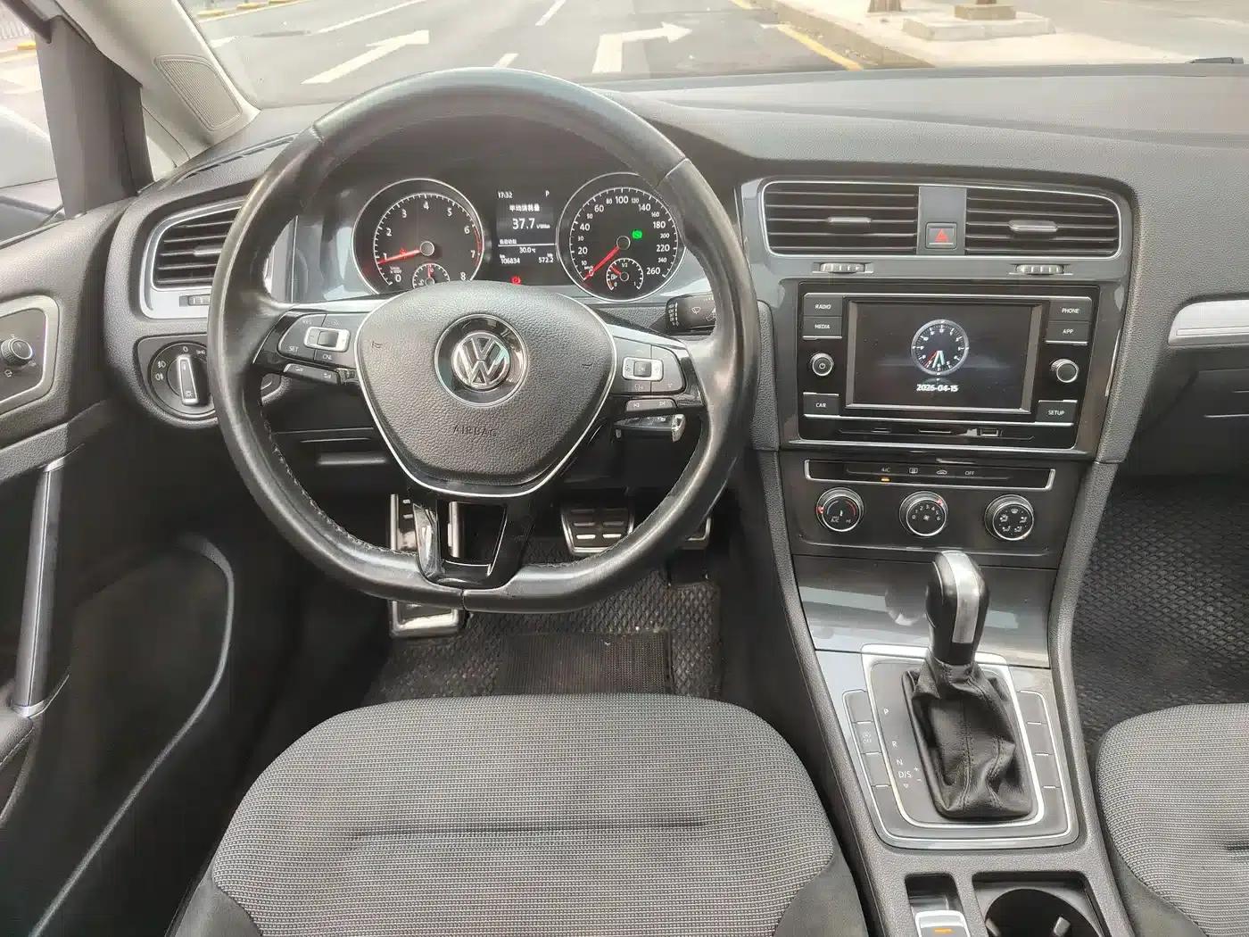 2018 Golf 230TSI Automatic Comfort — миниатюра 13