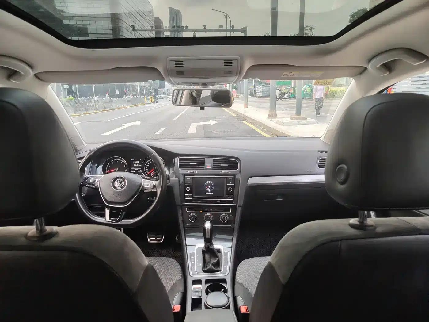 2018 Golf 230TSI Automatic Comfort — миниатюра 14