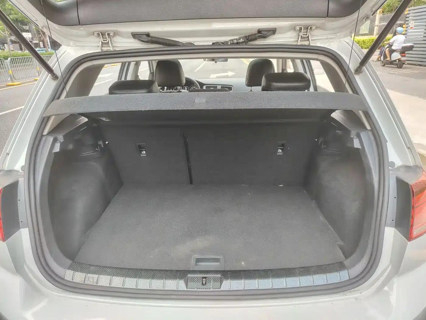 2018 Golf 230TSI Automatic Comfort — миниатюра 22