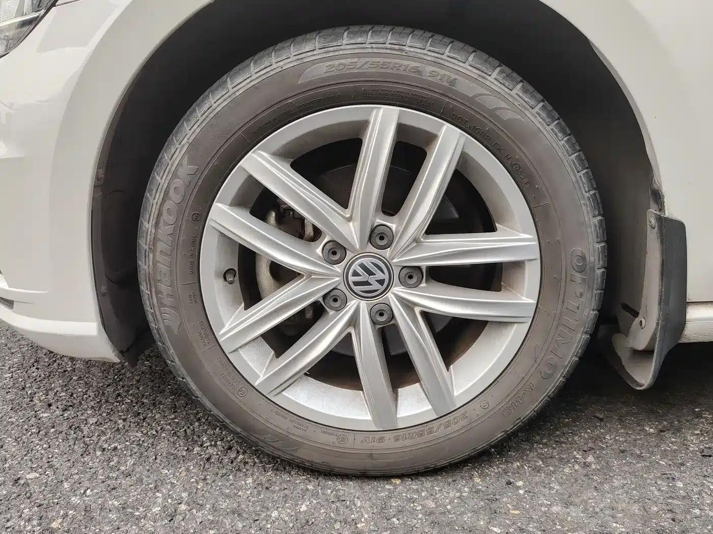 2018 Golf 230TSI Automatic Comfort — миниатюра 25