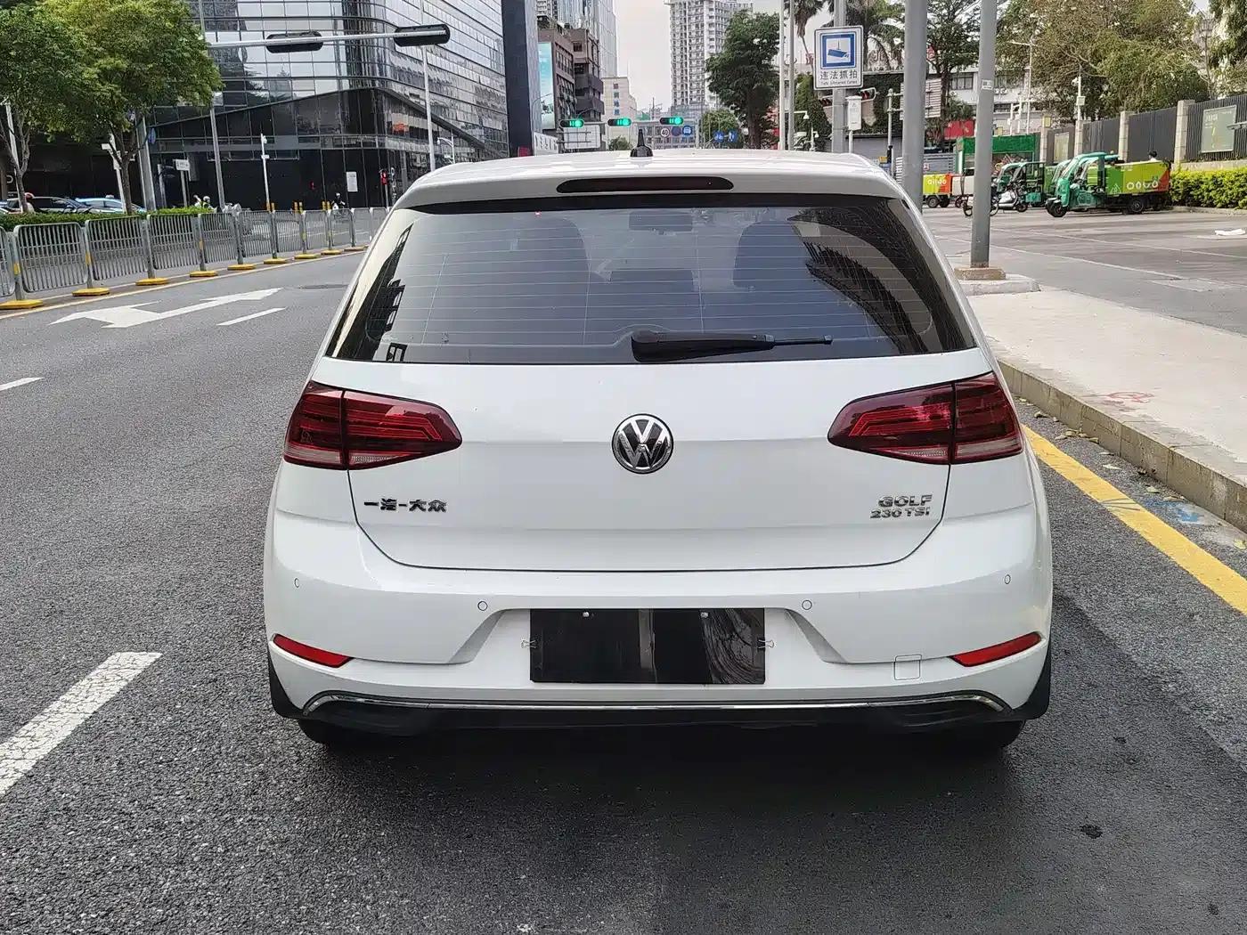 2018 Golf 230TSI Automatic Comfort — миниатюра 6