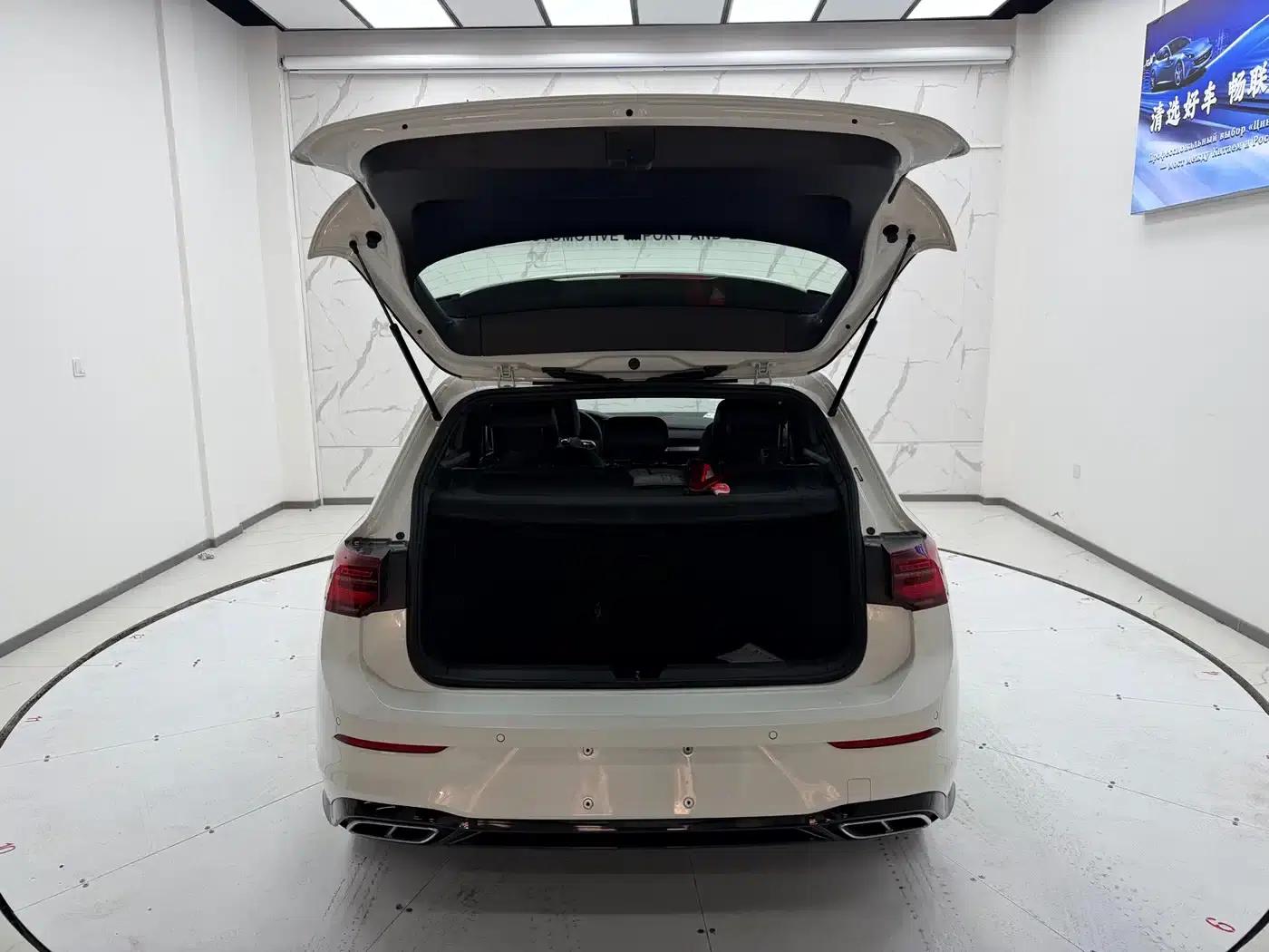 2023 Golf 280TSI DSG R-Line — миниатюра 9